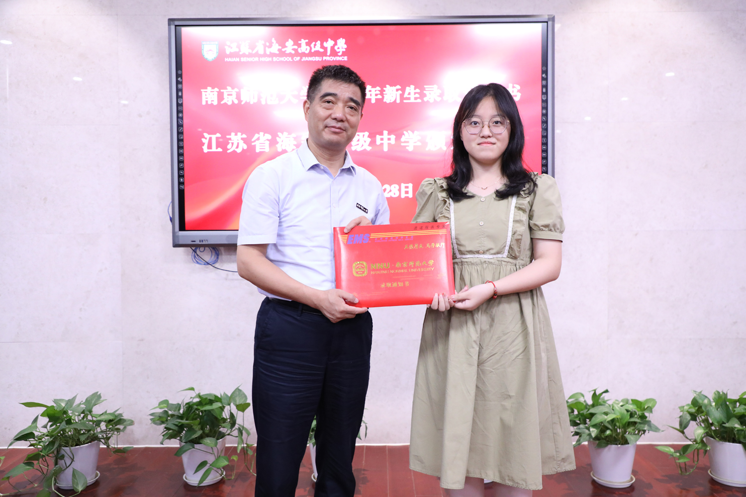 734541c7dd034967b1d6e4cc26ca98aa.jpg 734541c7dd034967b1d6e4cc26ca98aa.jpg