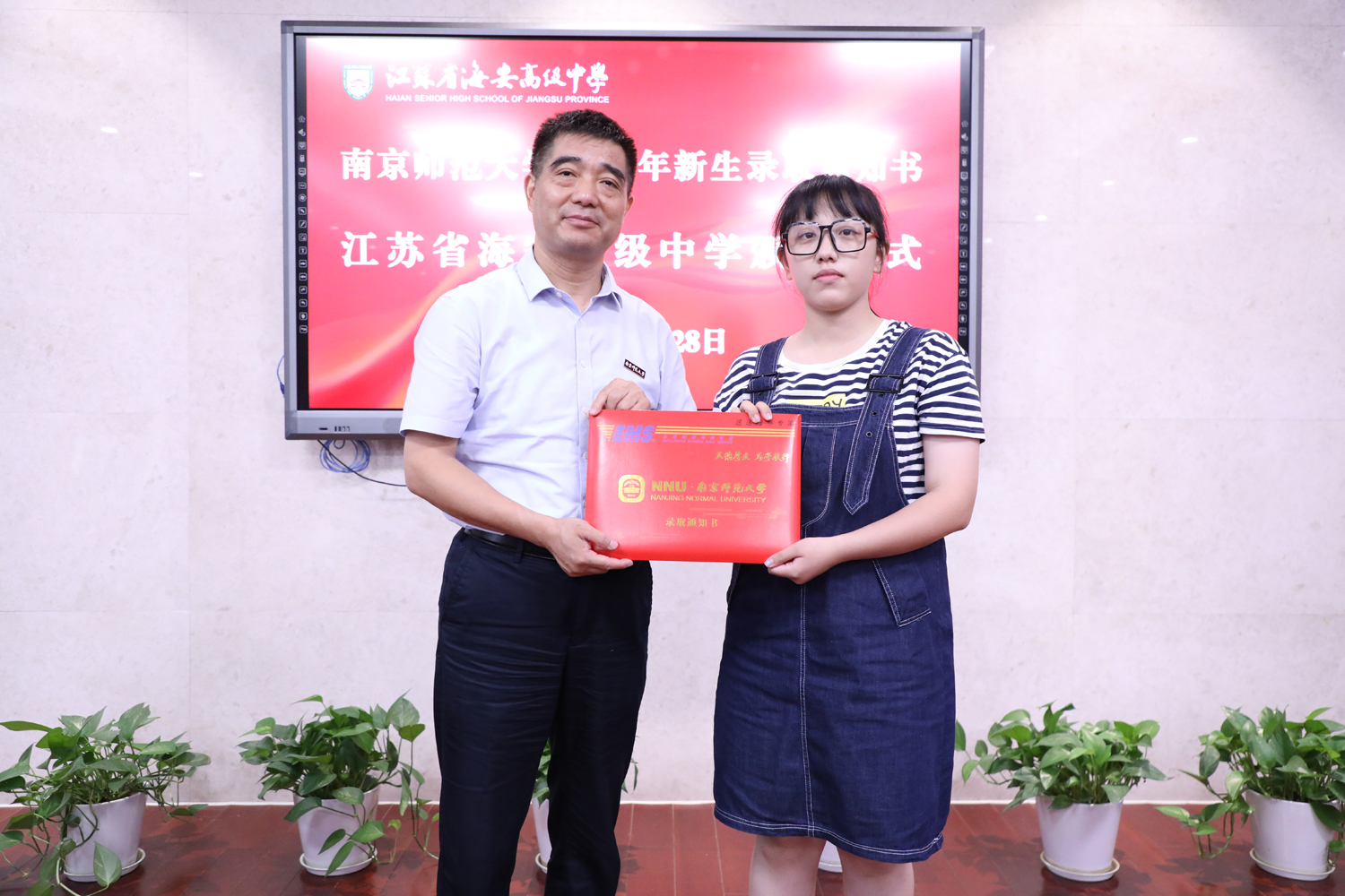 ce7d9cc60f6846dcb35fa657ab931e0e.jpg ce7d9cc60f6846dcb35fa657ab931e0e.jpg