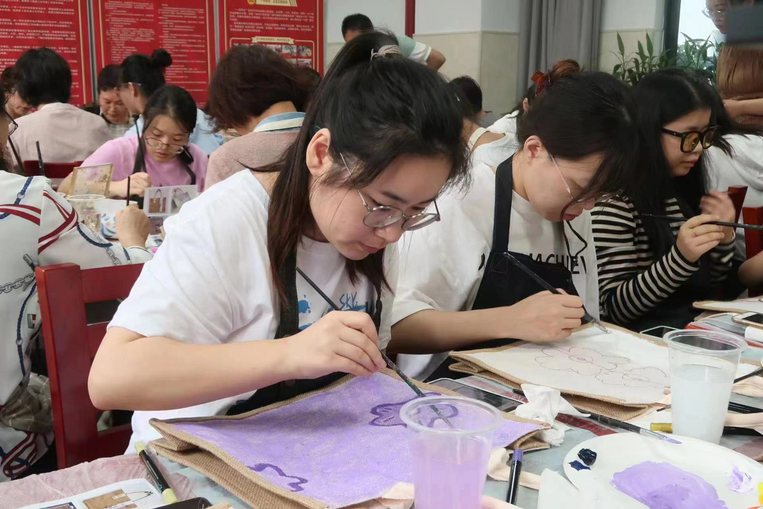 8afbd46ffbbf472e851e9c798c1dcbe4.jpg 8afbd46ffbbf472e851e9c798c1dcbe4.jpg