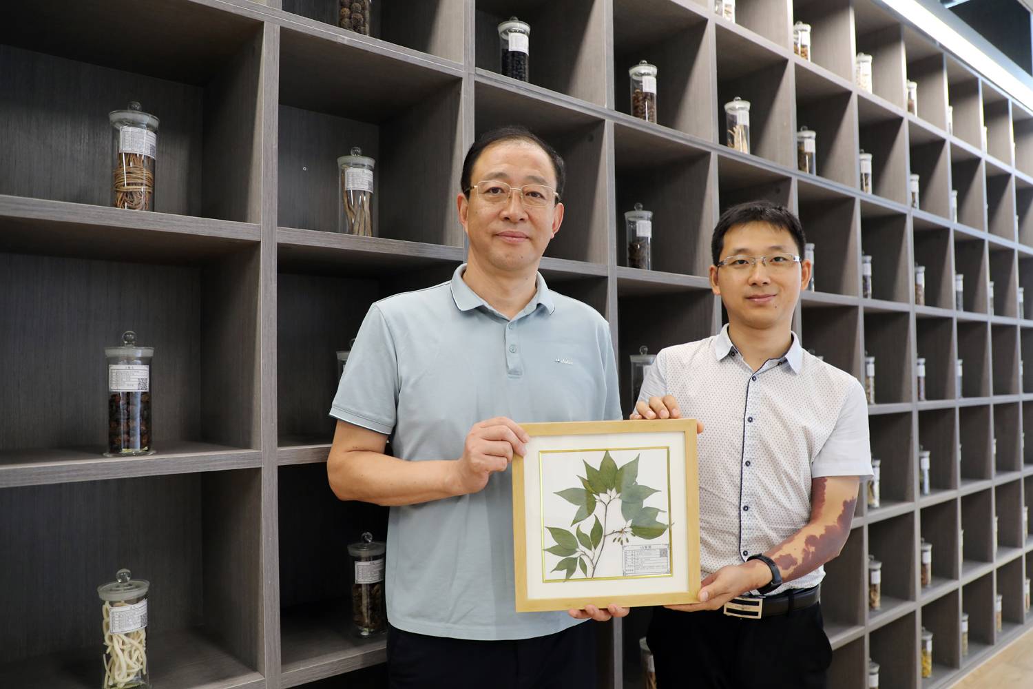 afe86671091141d58e7752b170256be3.jpg afe86671091141d58e7752b170256be3.jpg