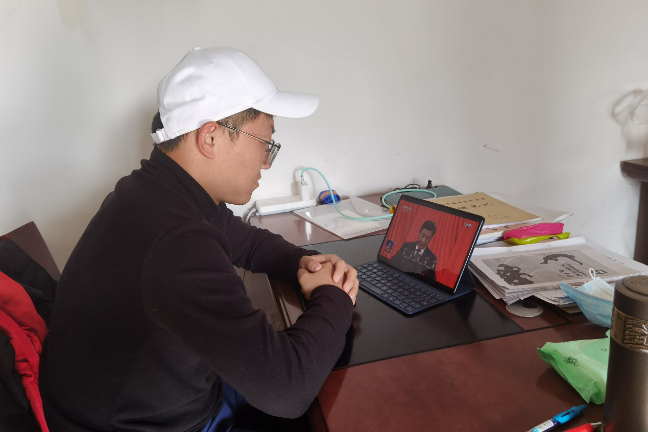 95db729c4cd14faaa8b4ca94f89a0543.jpg 95db729c4cd14faaa8b4ca94f89a0543.jpg