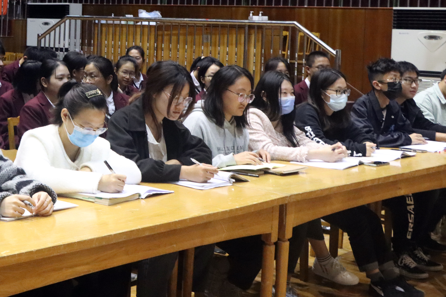 b1a13ebb8e55409fa2cf25581d20871f.jpg b1a13ebb8e55409fa2cf25581d20871f.jpg