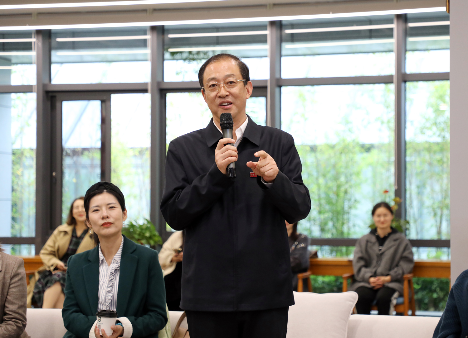 e0553e5f8d8b4721b23bca3b6e6421c0.jpg e0553e5f8d8b4721b23bca3b6e6421c0.jpg