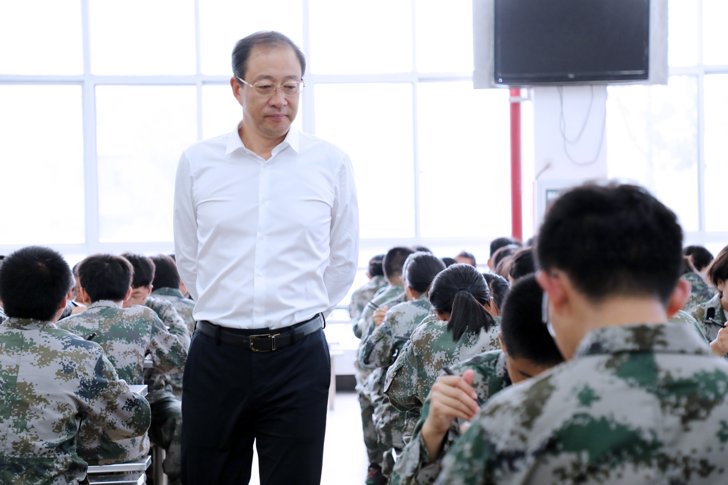 14d1f35e2a764639b3954648cb0f3c76.jpg 14d1f35e2a764639b3954648cb0f3c76.jpg