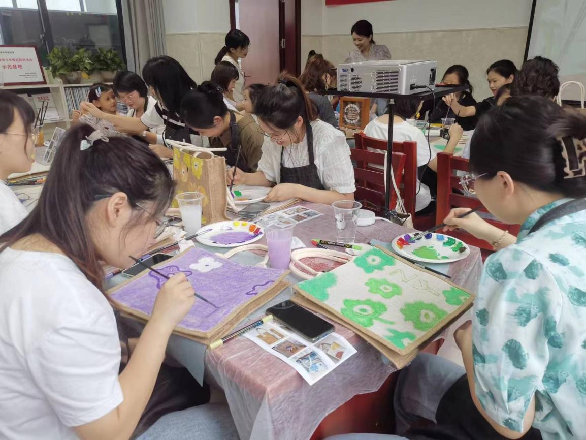 文润心灵 体健身心——关爱教师身心健康系列活动