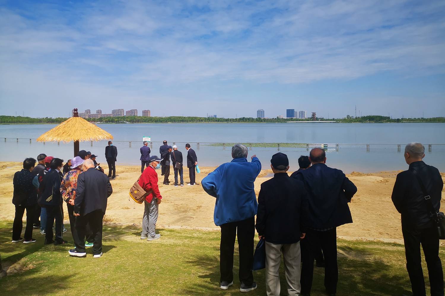 8bde65568f9f4de9871b67f2e5c3f0a8.jpg 8bde65568f9f4de9871b67f2e5c3f0a8.jpg