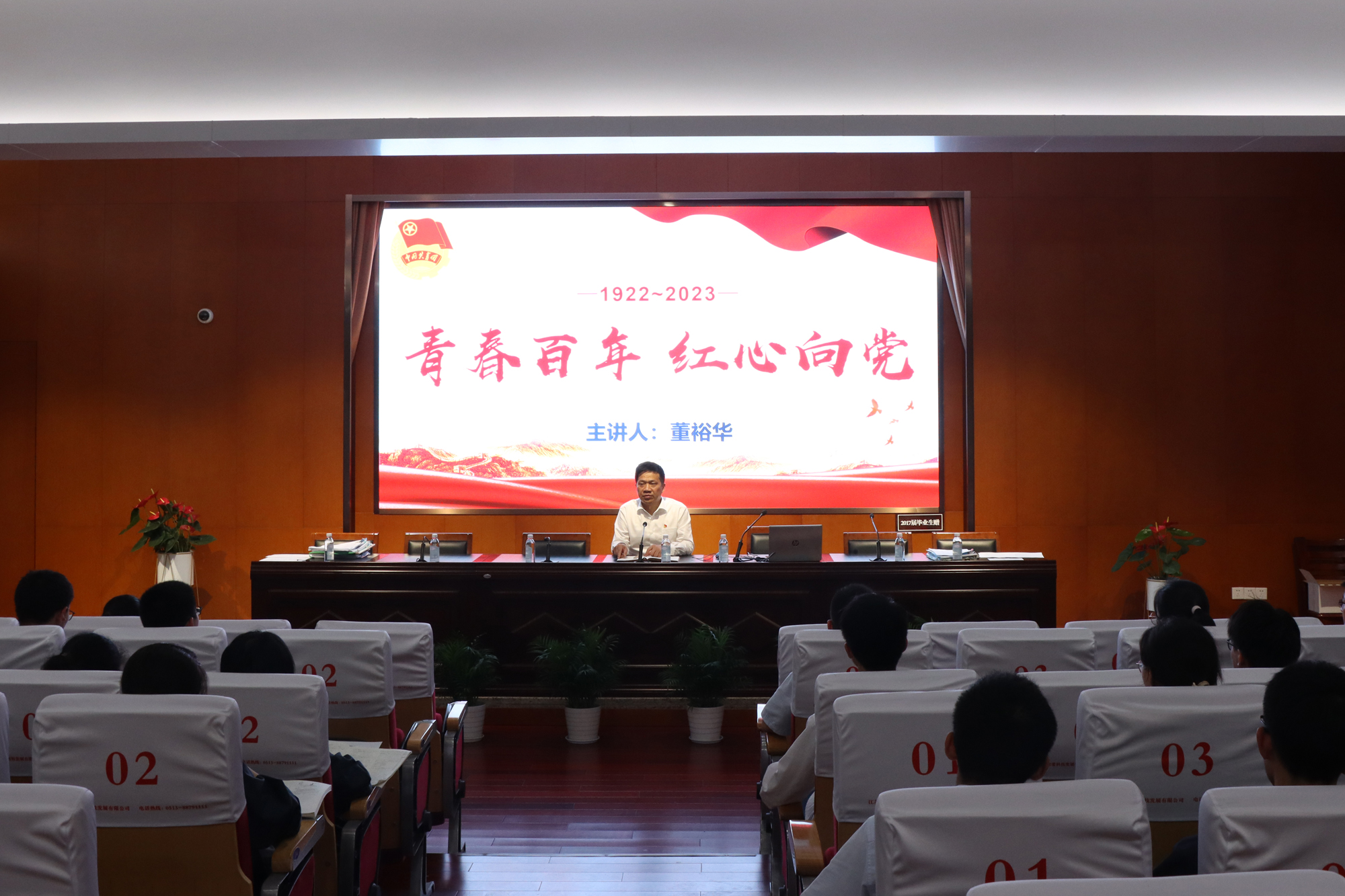 104ad184ffcf49829410271f14267eec.jpg 104ad184ffcf49829410271f14267eec.jpg