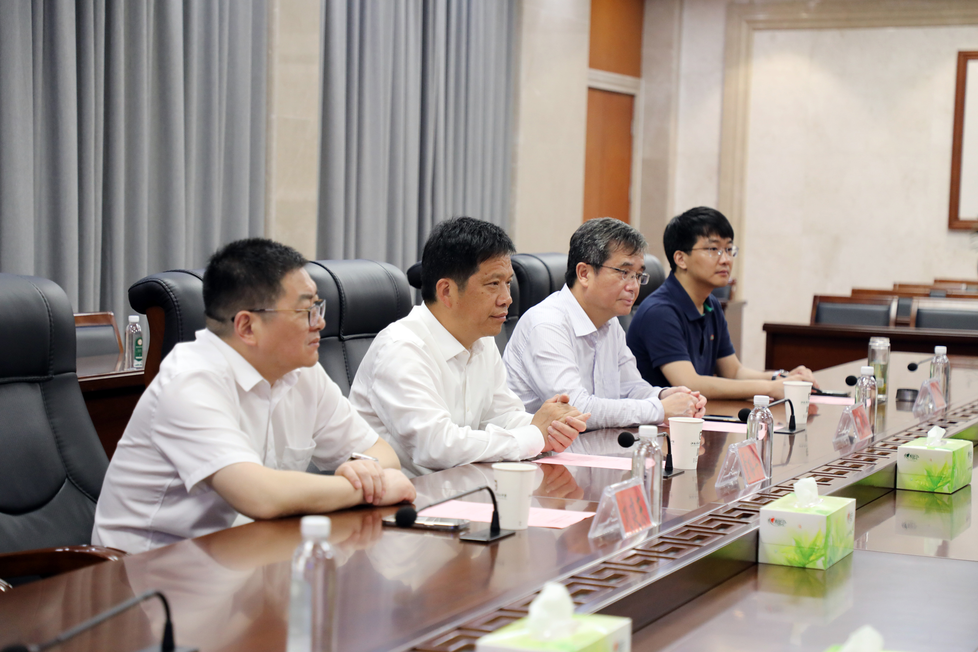 1645ee1f01364ecbb4a6f40e776b3019.jpg 1645ee1f01364ecbb4a6f40e776b3019.jpg