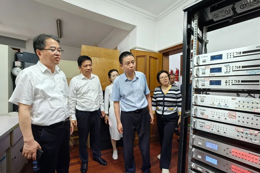 b848dad480f1408a87a561bd12f9b44e.jpg b848dad480f1408a87a561bd12f9b44e.jpg