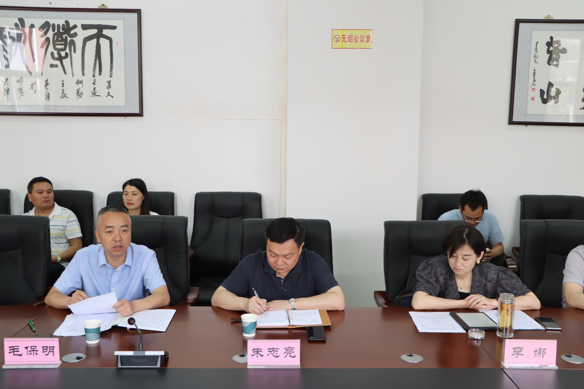 0439f1abbb9a4d52b89fea4ce7a63e1d.jpg 0439f1abbb9a4d52b89fea4ce7a63e1d.jpg