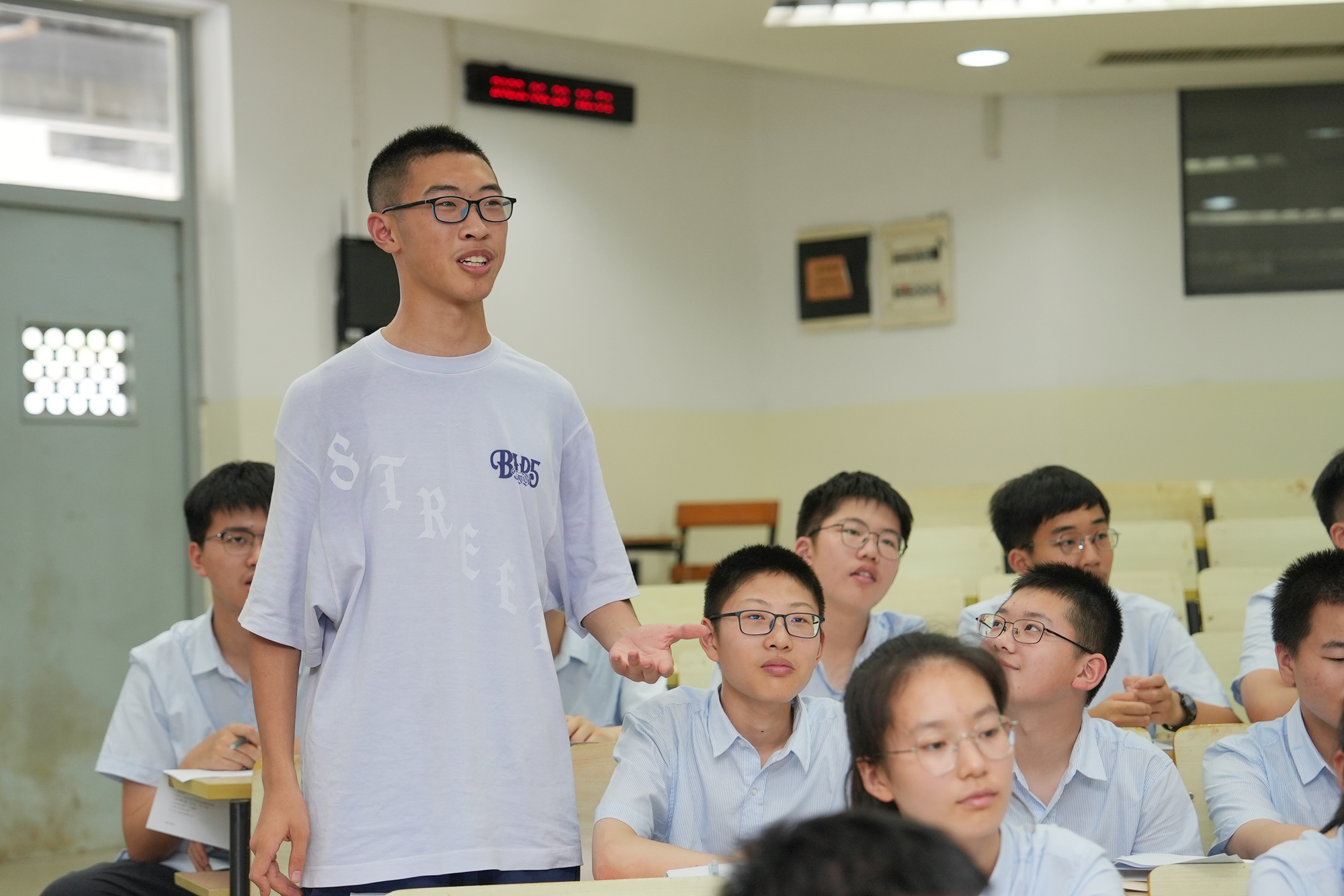 6864881a6bd64115be90a4f34b514cb4.jpg 6864881a6bd64115be90a4f34b514cb4.jpg