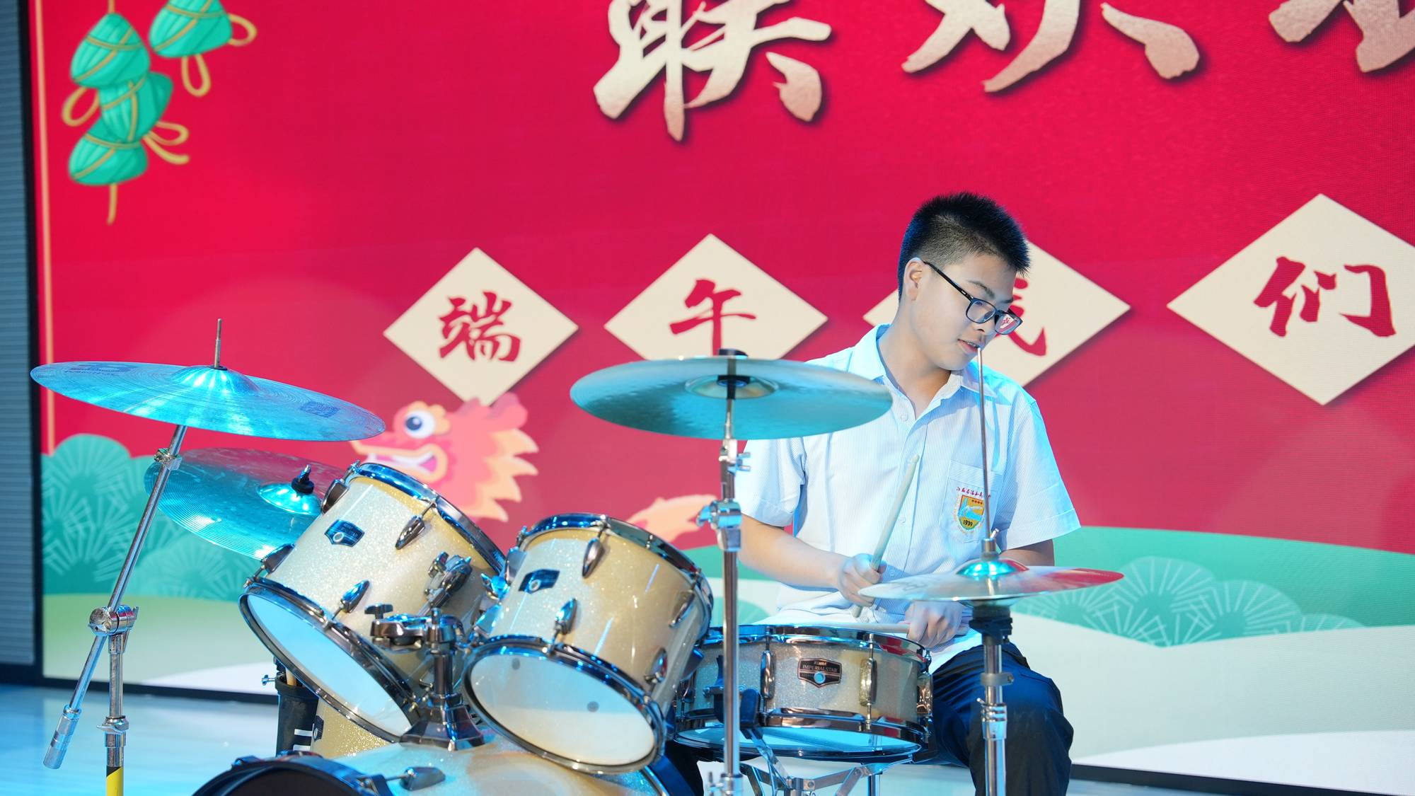 0ad25297b2b842ef9ea90169f7d0a3ec.jpg 0ad25297b2b842ef9ea90169f7d0a3ec.jpg