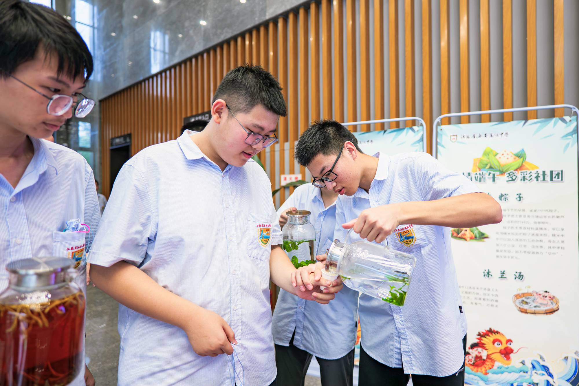 17885dea3f1140feb93e447cd797c461.jpg 17885dea3f1140feb93e447cd797c461.jpg