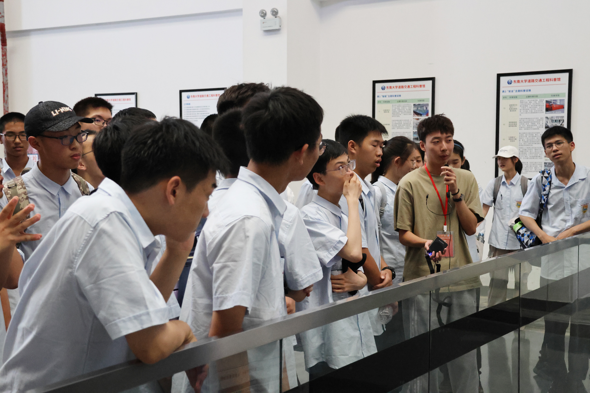 753774162bf440d1ba28400e8a63df55.jpg 753774162bf440d1ba28400e8a63df55.jpg