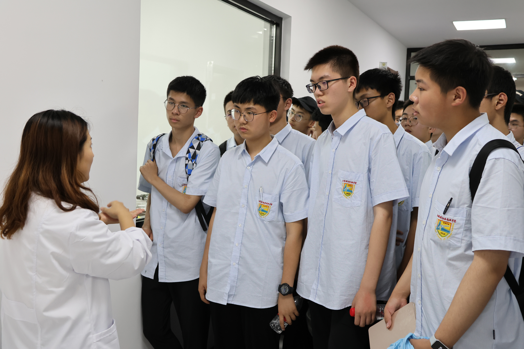 9746865678b04f348a394f20dca4bfbb.jpg 9746865678b04f348a394f20dca4bfbb.jpg