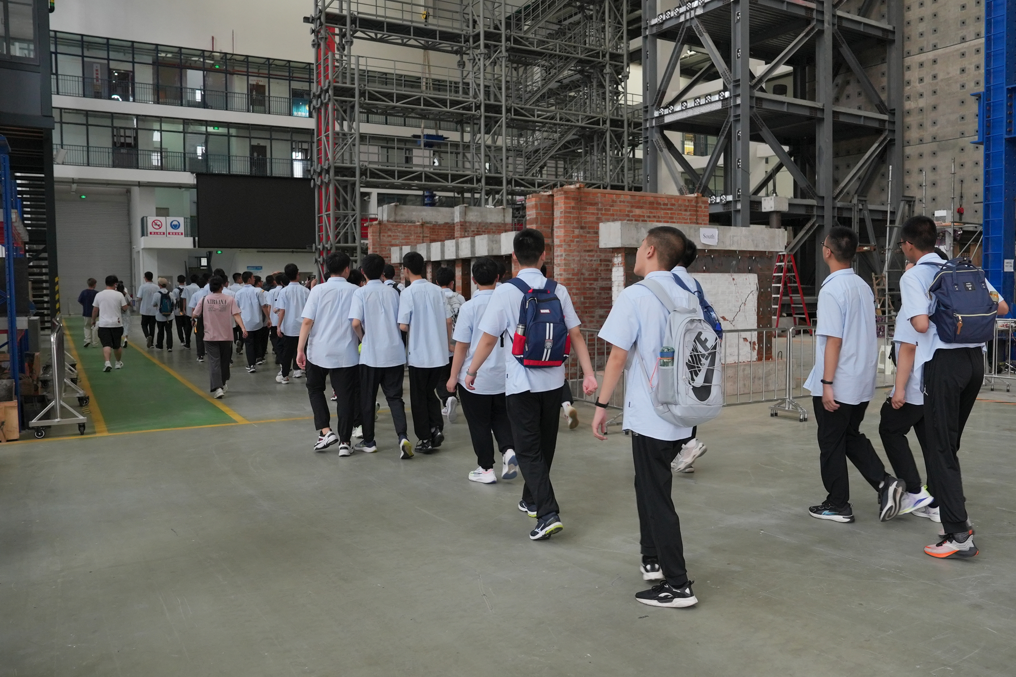 af8b686277374593a96a80dff43e696c.jpg af8b686277374593a96a80dff43e696c.jpg