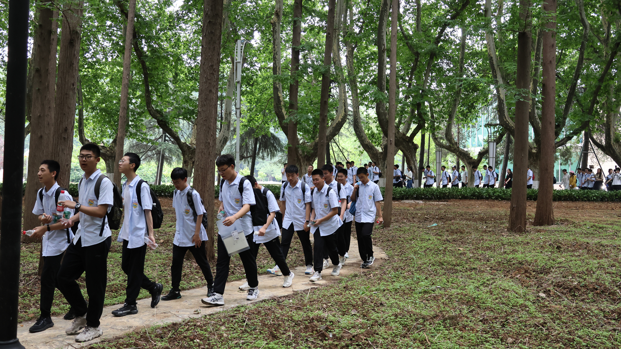 05a7ac4f7cbc4cc2818b942de6c39c53.jpg 05a7ac4f7cbc4cc2818b942de6c39c53.jpg