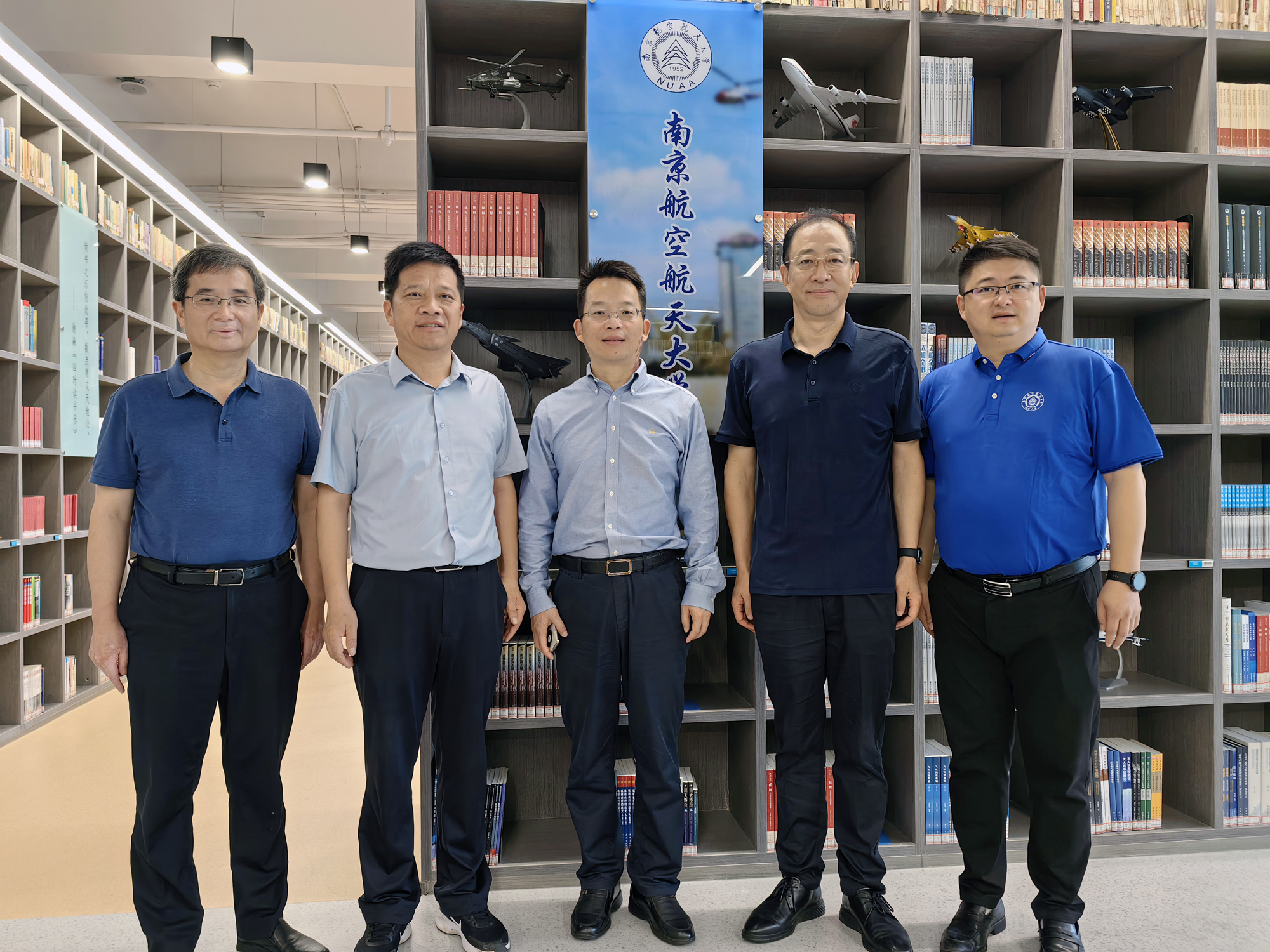 788e15a3c5e34beca927214f7a84743b.jpg 788e15a3c5e34beca927214f7a84743b.jpg