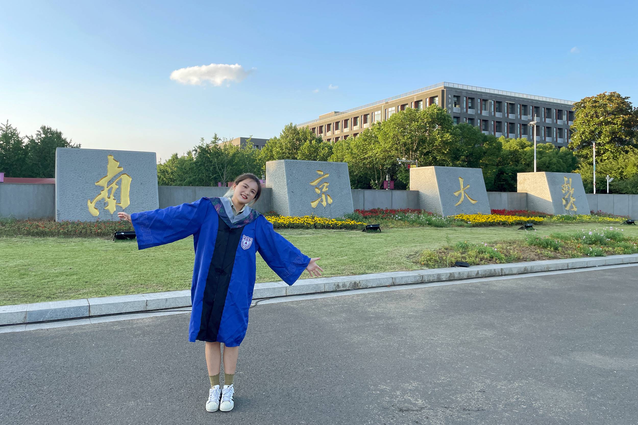 8d6fabbda88d4fbfbeb547964a076344.jpg 8d6fabbda88d4fbfbeb547964a076344.jpg