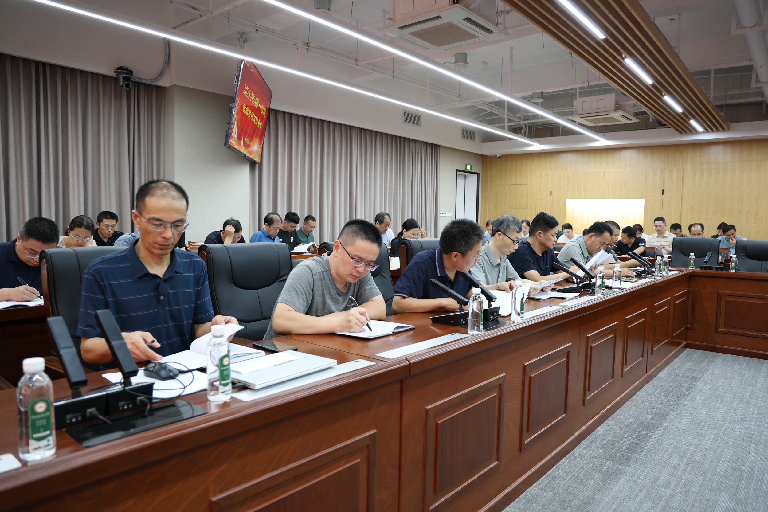 3d4a594be867493baab02334dd8a29a1.jpg 3d4a594be867493baab02334dd8a29a1.jpg