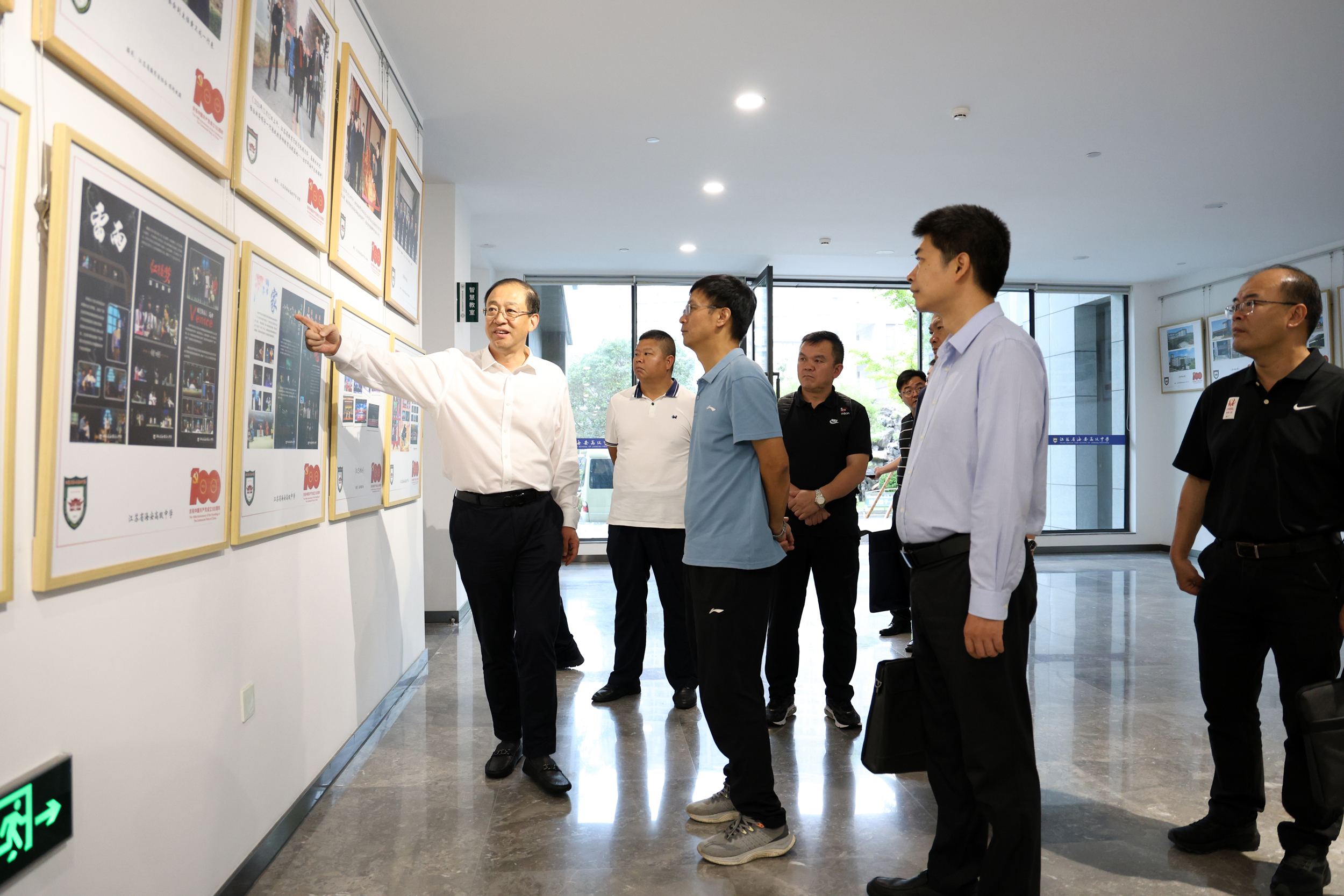 72e009fc23664b75918cb083b5ebd3f7.jpg 72e009fc23664b75918cb083b5ebd3f7.jpg