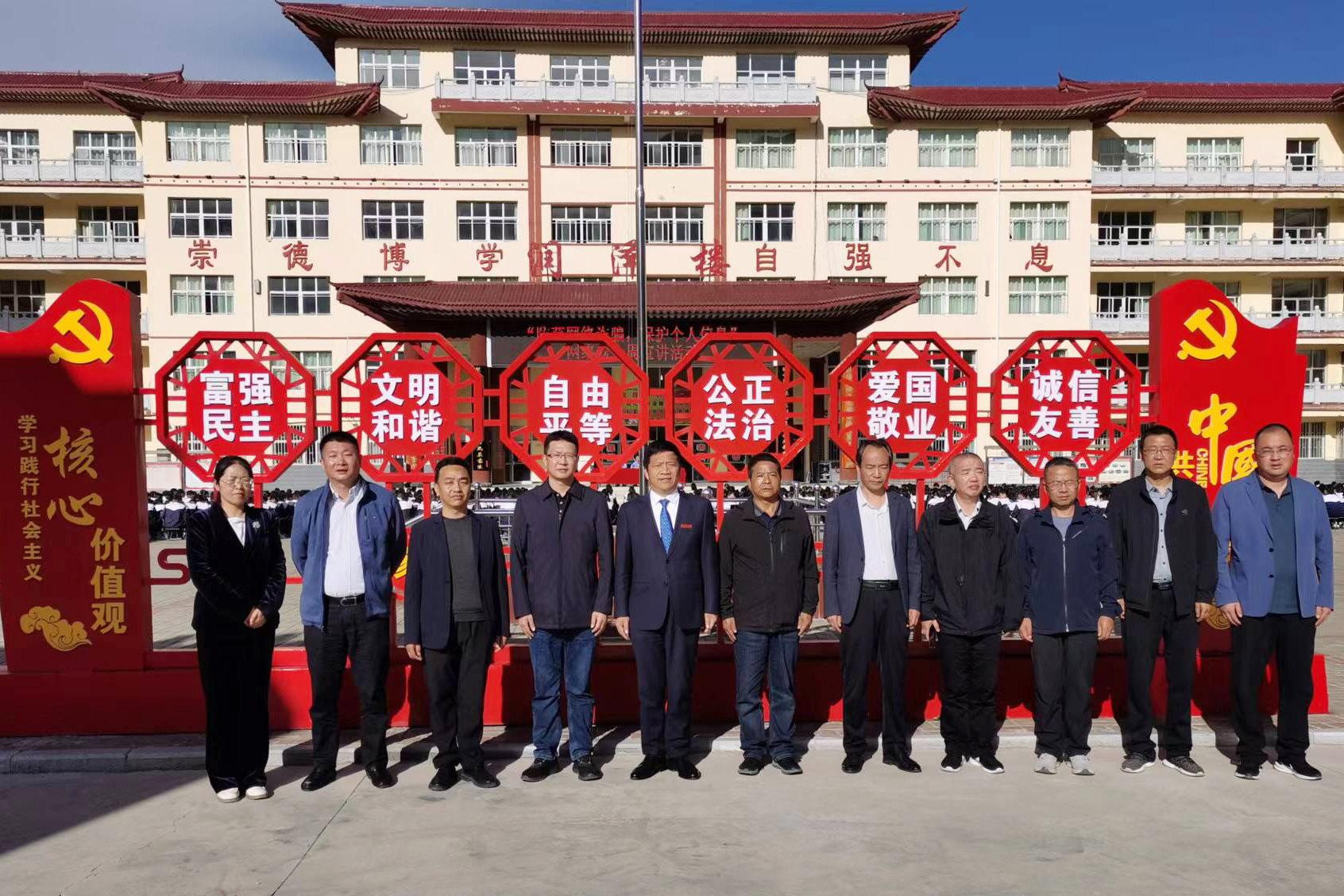 a2ebab2f67c94b57a93a03132e3df1f6.jpg a2ebab2f67c94b57a93a03132e3df1f6.jpg