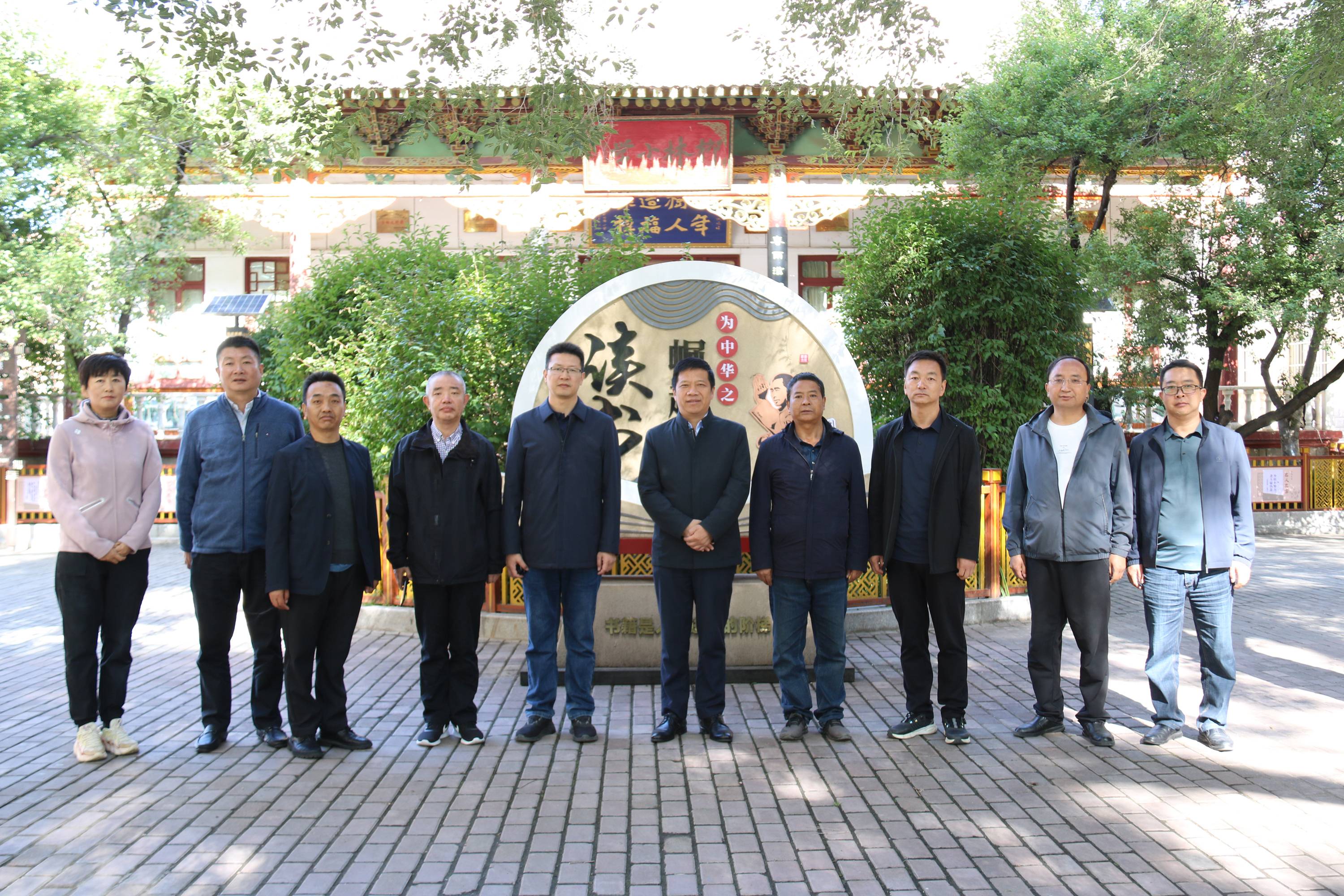 ce2fae000e9f489e96f479d43db9720c.jpg ce2fae000e9f489e96f479d43db9720c.jpg