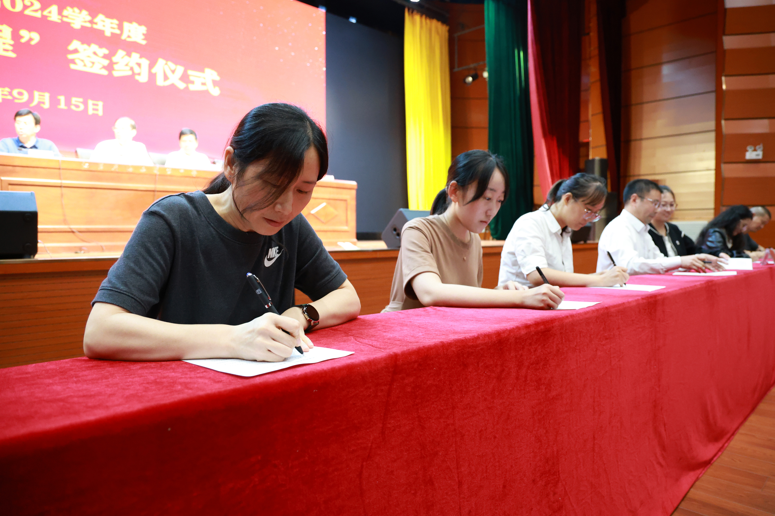 371519f08c8f4e558cbd448fda5bb377.jpg 371519f08c8f4e558cbd448fda5bb377.jpg