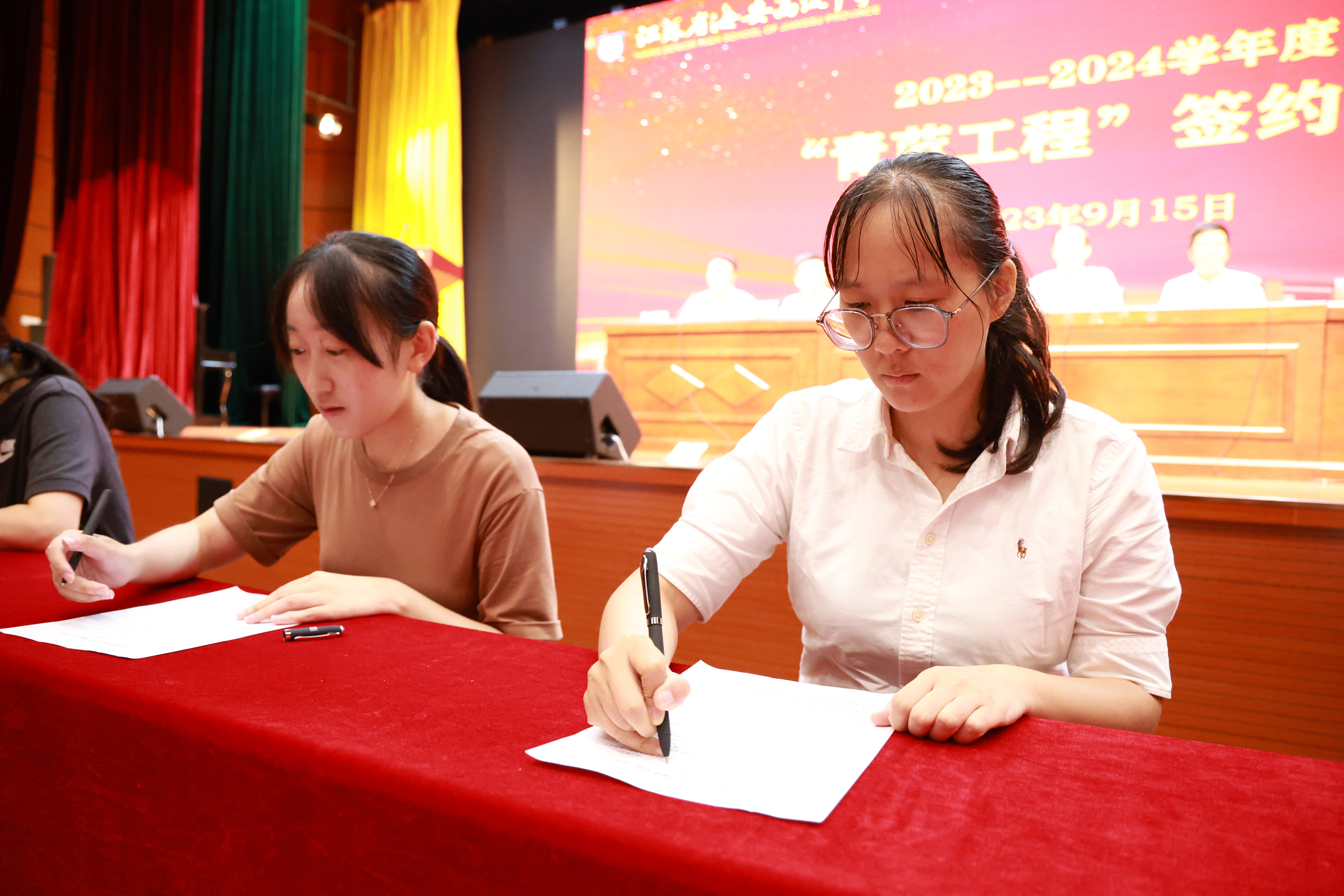 817ce4c79c49436db3fc1d63259b0110.jpg 817ce4c79c49436db3fc1d63259b0110.jpg