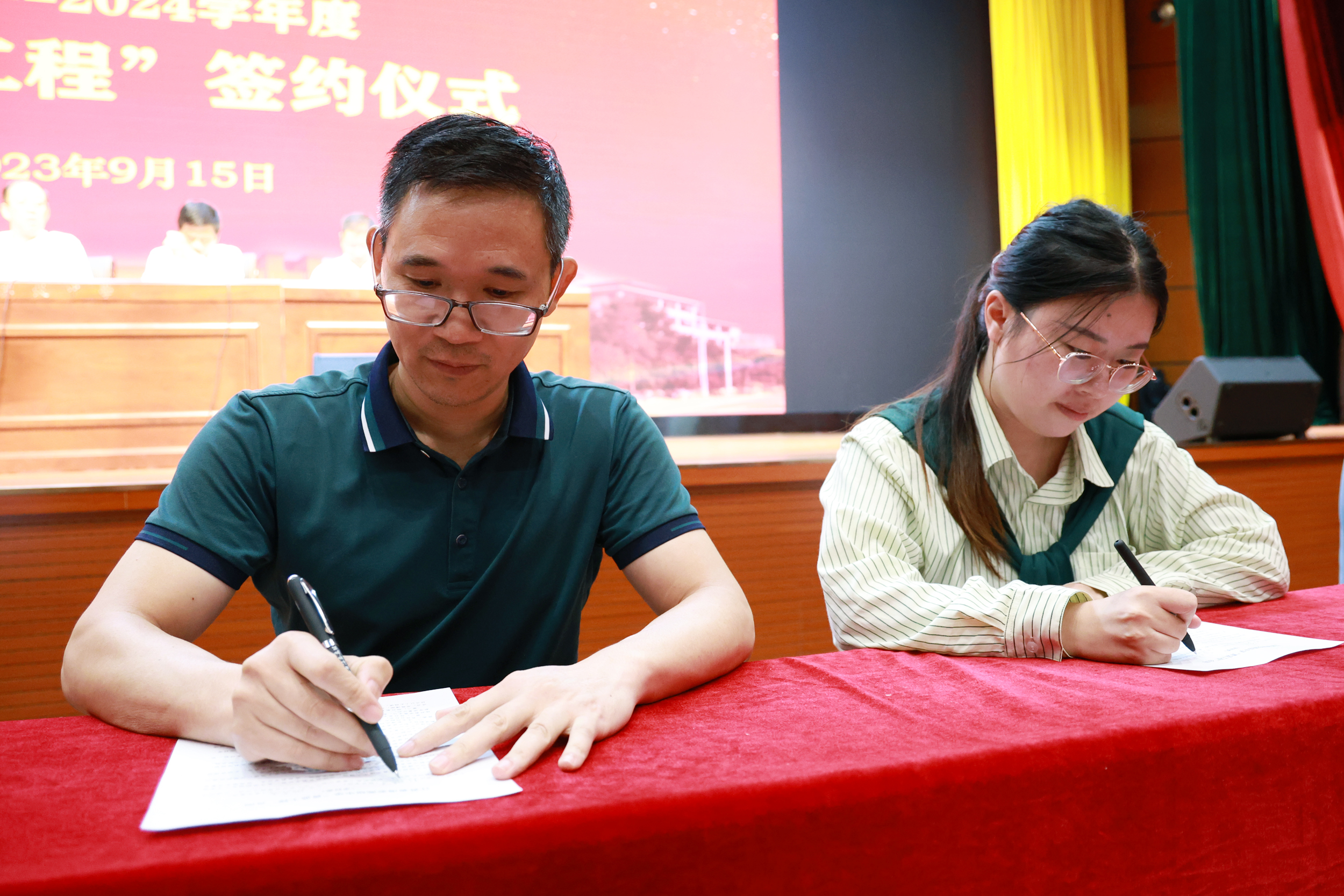 9e59766e2f2641918917a99f63490599.jpg 9e59766e2f2641918917a99f63490599.jpg