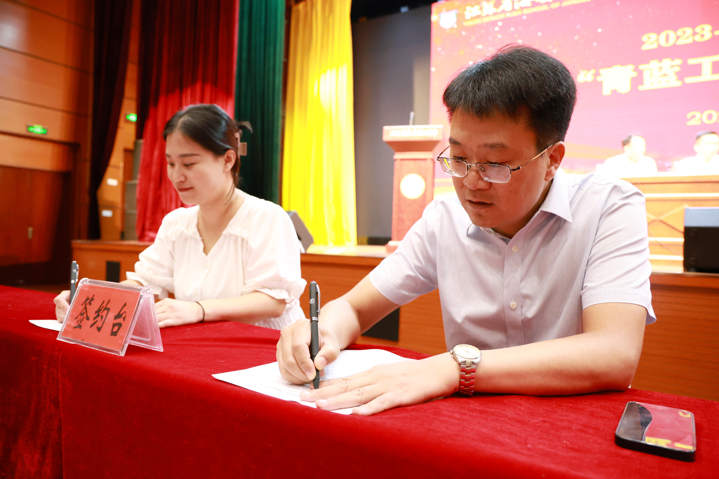 9f953d13d5994a7c8e01af9dc3185299.jpg 9f953d13d5994a7c8e01af9dc3185299.jpg