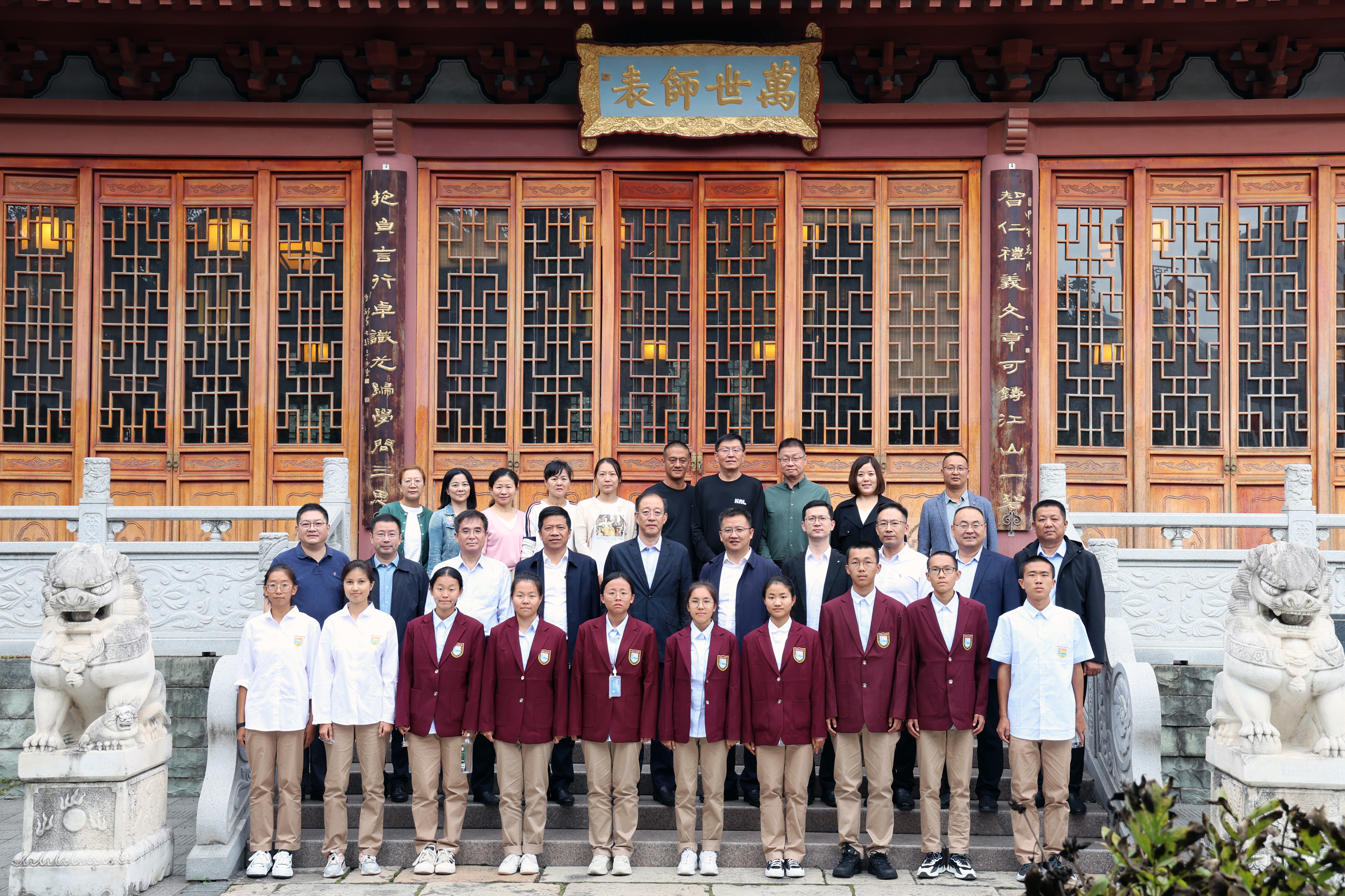 561c8bc46dcf4de79bdd0b04898f76b1.jpg 561c8bc46dcf4de79bdd0b04898f76b1.jpg