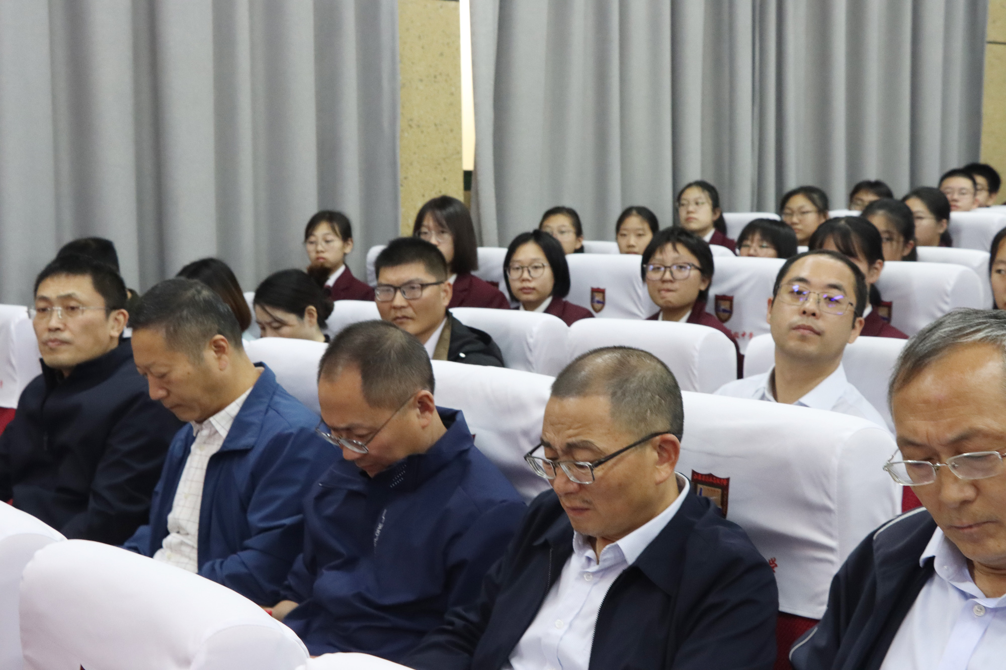 3d989c1d9a80431880d504ee975fb6df.jpg 3d989c1d9a80431880d504ee975fb6df.jpg