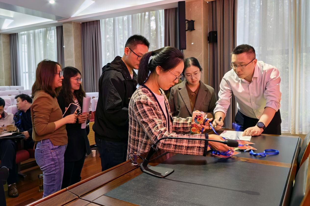 8eca67b6176b4ce69e45ae57565ad0d4.png 8eca67b6176b4ce69e45ae57565ad0d4.png