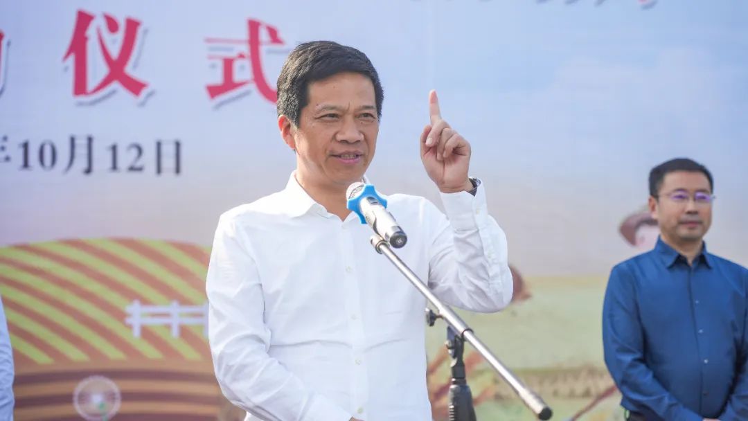 08d67f96f0e64023901ff70a0da1667d.jpg 08d67f96f0e64023901ff70a0da1667d.jpg