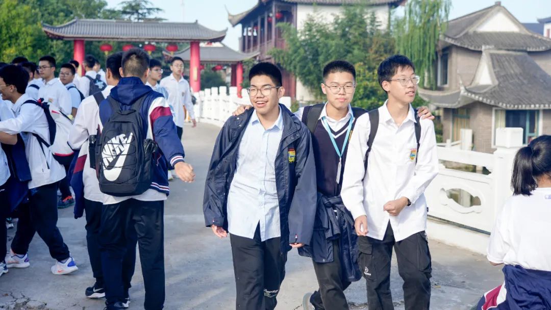 7696b06adb3645fb9fa3d566f36a0eae.jpg 7696b06adb3645fb9fa3d566f36a0eae.jpg