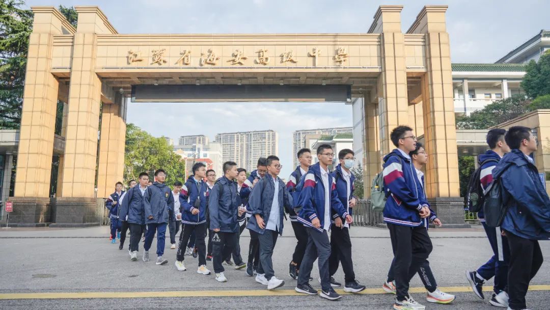 aa70fe7e24ca4ae1a392a630efa286a0.jpg aa70fe7e24ca4ae1a392a630efa286a0.jpg