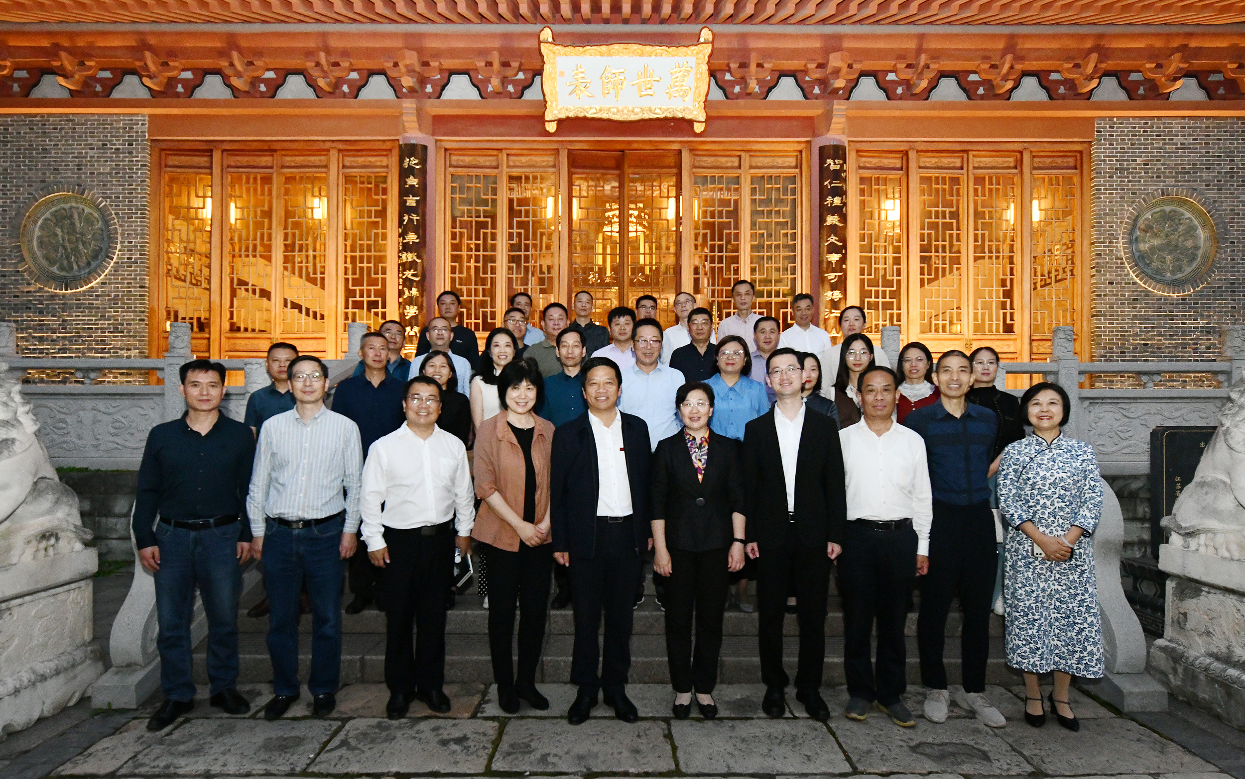 08869fc048404f959dca9694c173233e.jpg 08869fc048404f959dca9694c173233e.jpg