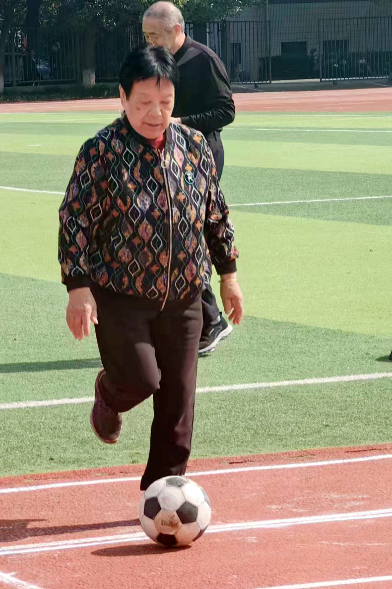 4e5c882985984b698e48f8b08e0537af.jpg 4e5c882985984b698e48f8b08e0537af.jpg