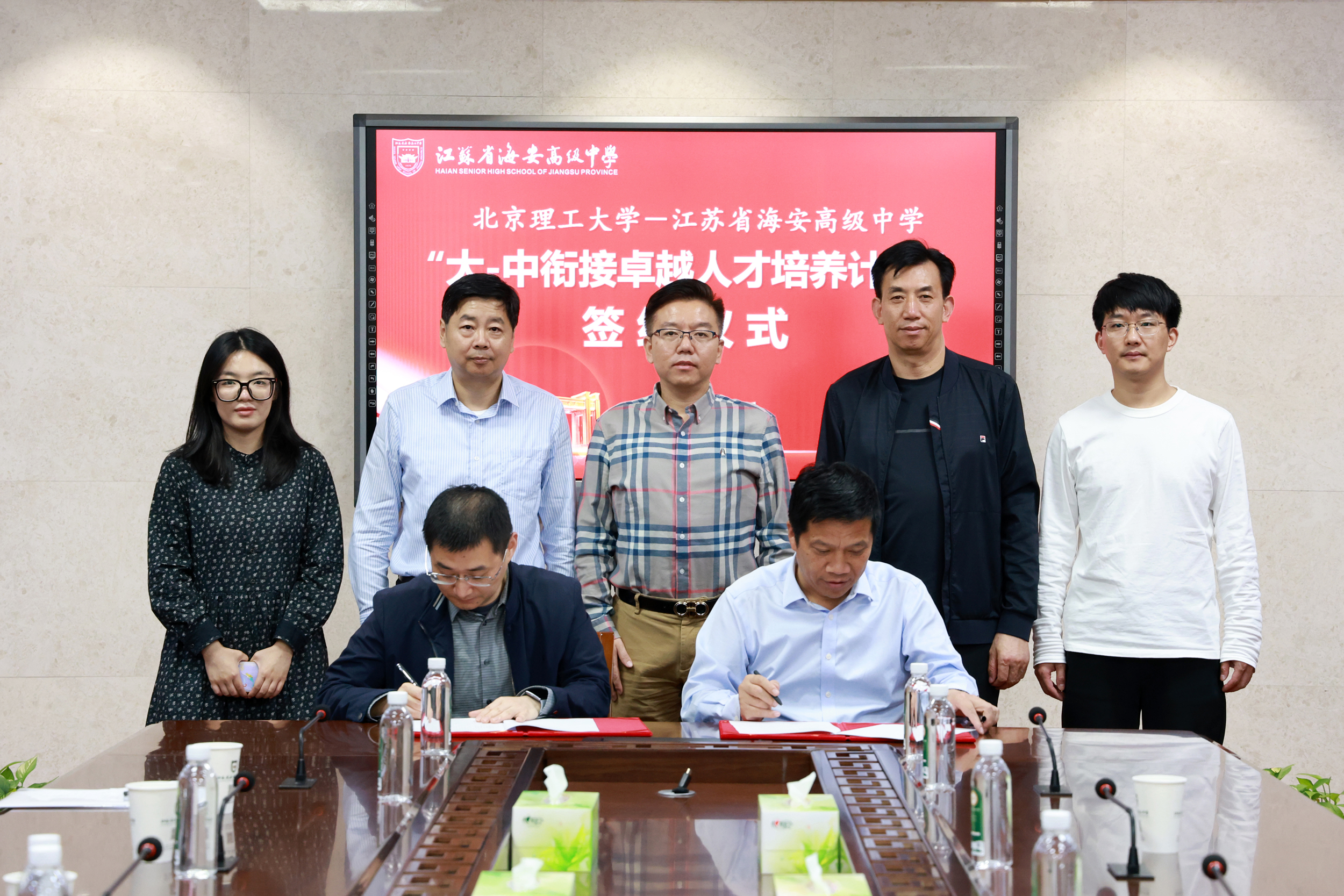 1128e96c771f4df085422e76fcffe73e.jpg 1128e96c771f4df085422e76fcffe73e.jpg