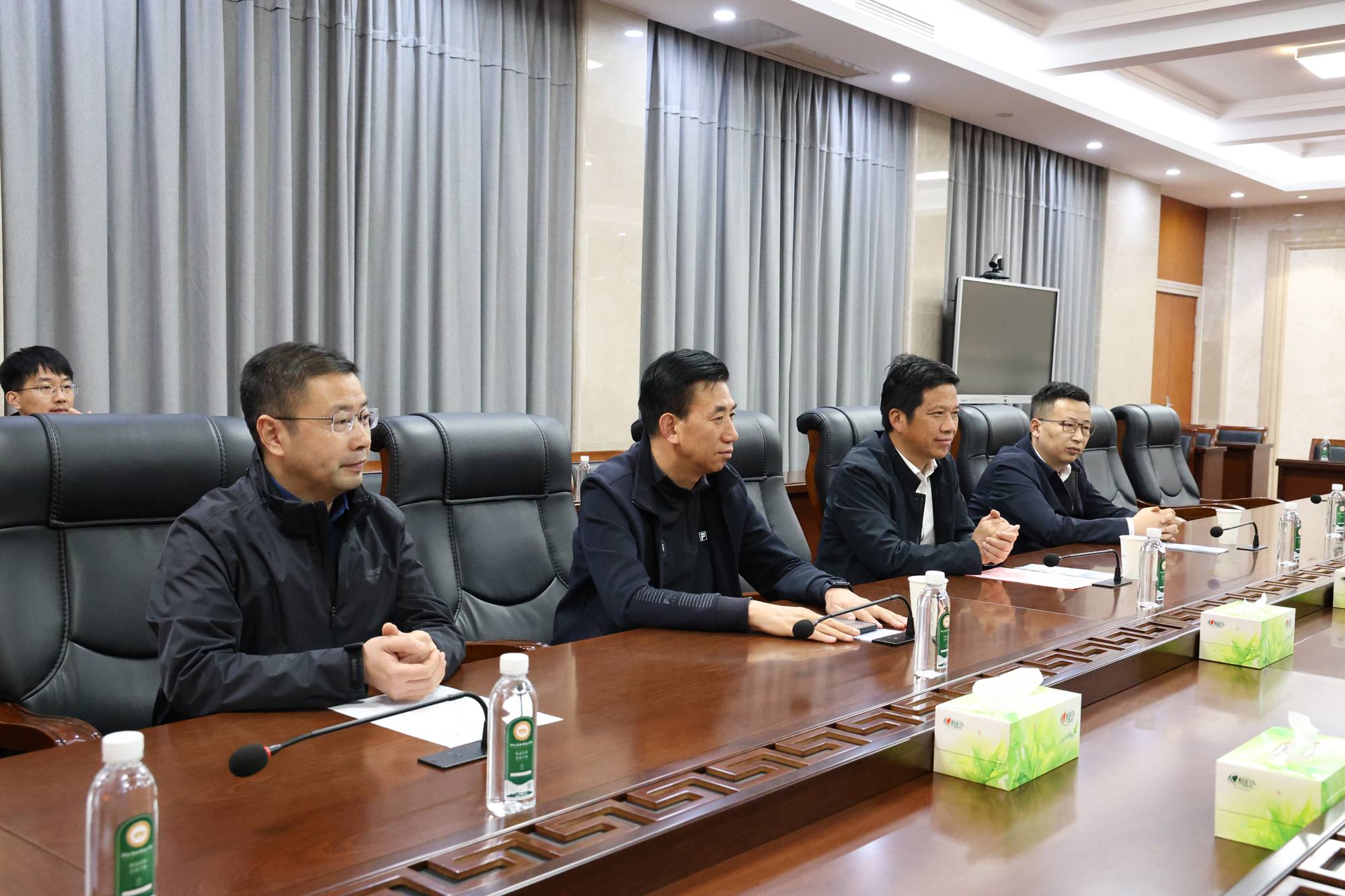 fe65fd4b70004540ab53e7316c154b77.jpg fe65fd4b70004540ab53e7316c154b77.jpg