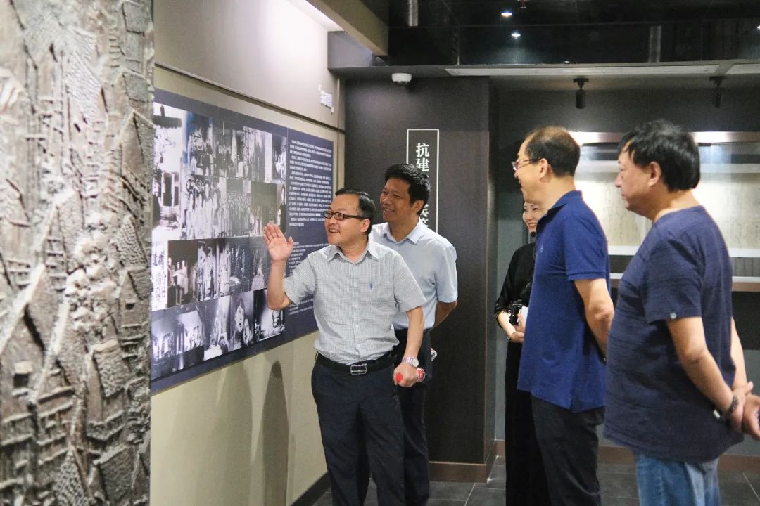 7e8d6a8990e44ae7a9a4aed72ac9e512.jpg 7e8d6a8990e44ae7a9a4aed72ac9e512.jpg