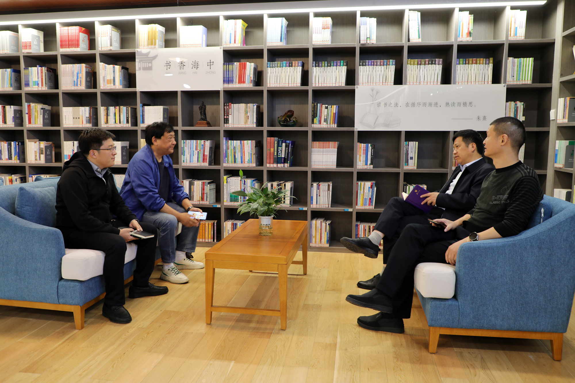 8253ce618c7e46779460b881e772a168.jpg 8253ce618c7e46779460b881e772a168.jpg