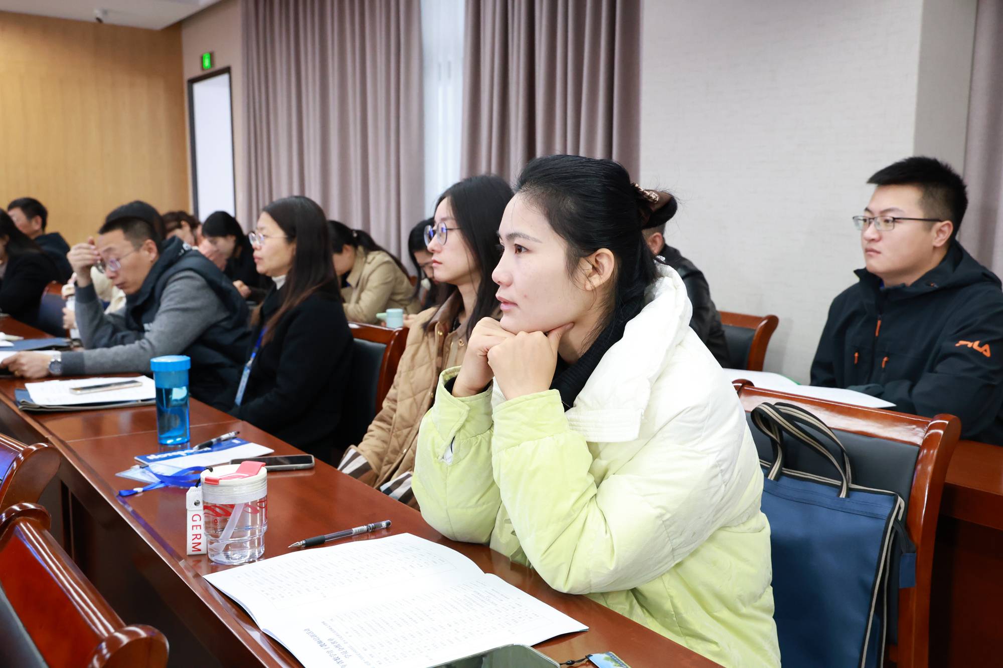 0909475a313d42eeb65a7befddce3acc.jpg 0909475a313d42eeb65a7befddce3acc.jpg