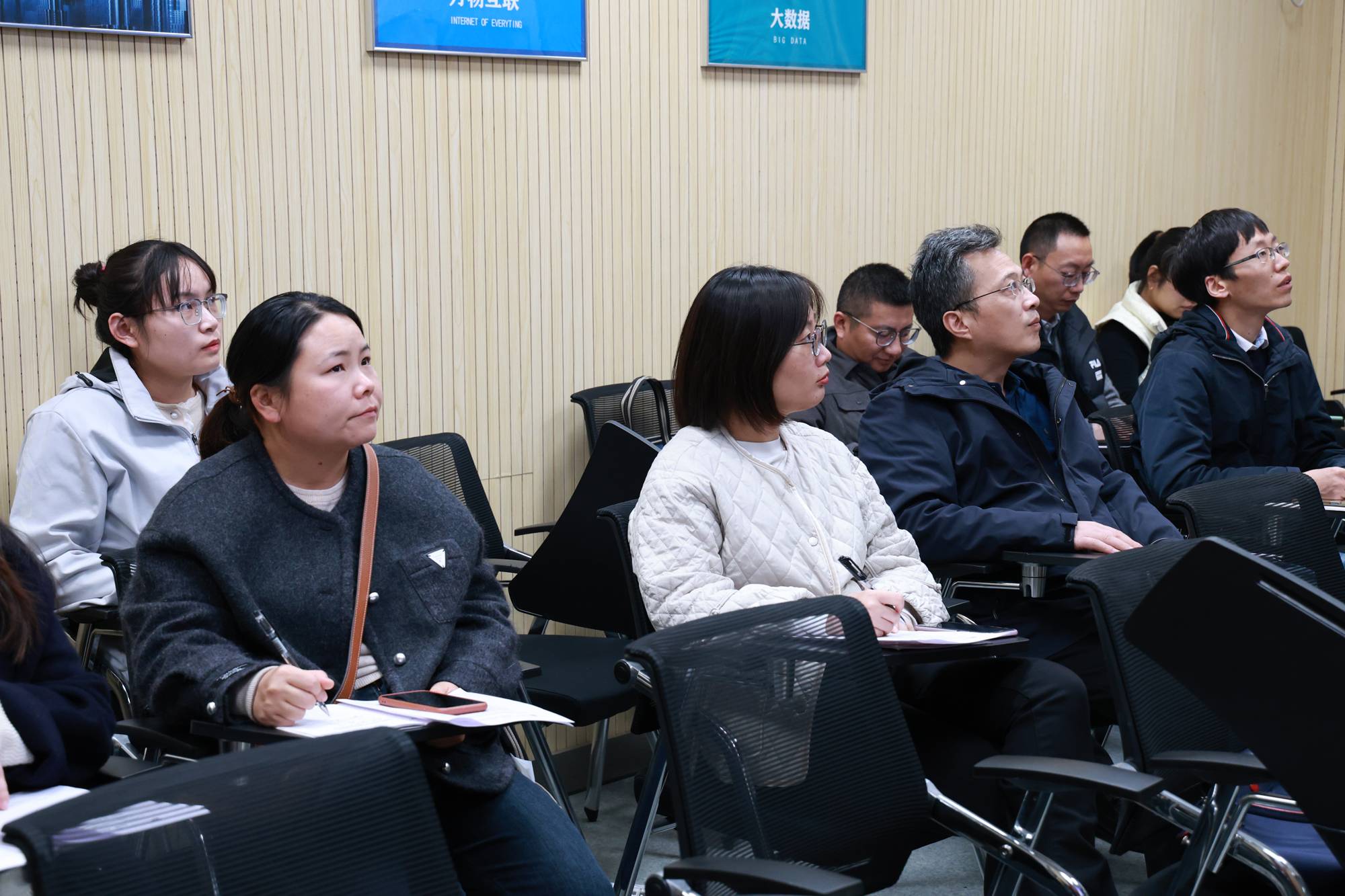 73cedcadb02f4af7856084180219d895.jpg 73cedcadb02f4af7856084180219d895.jpg