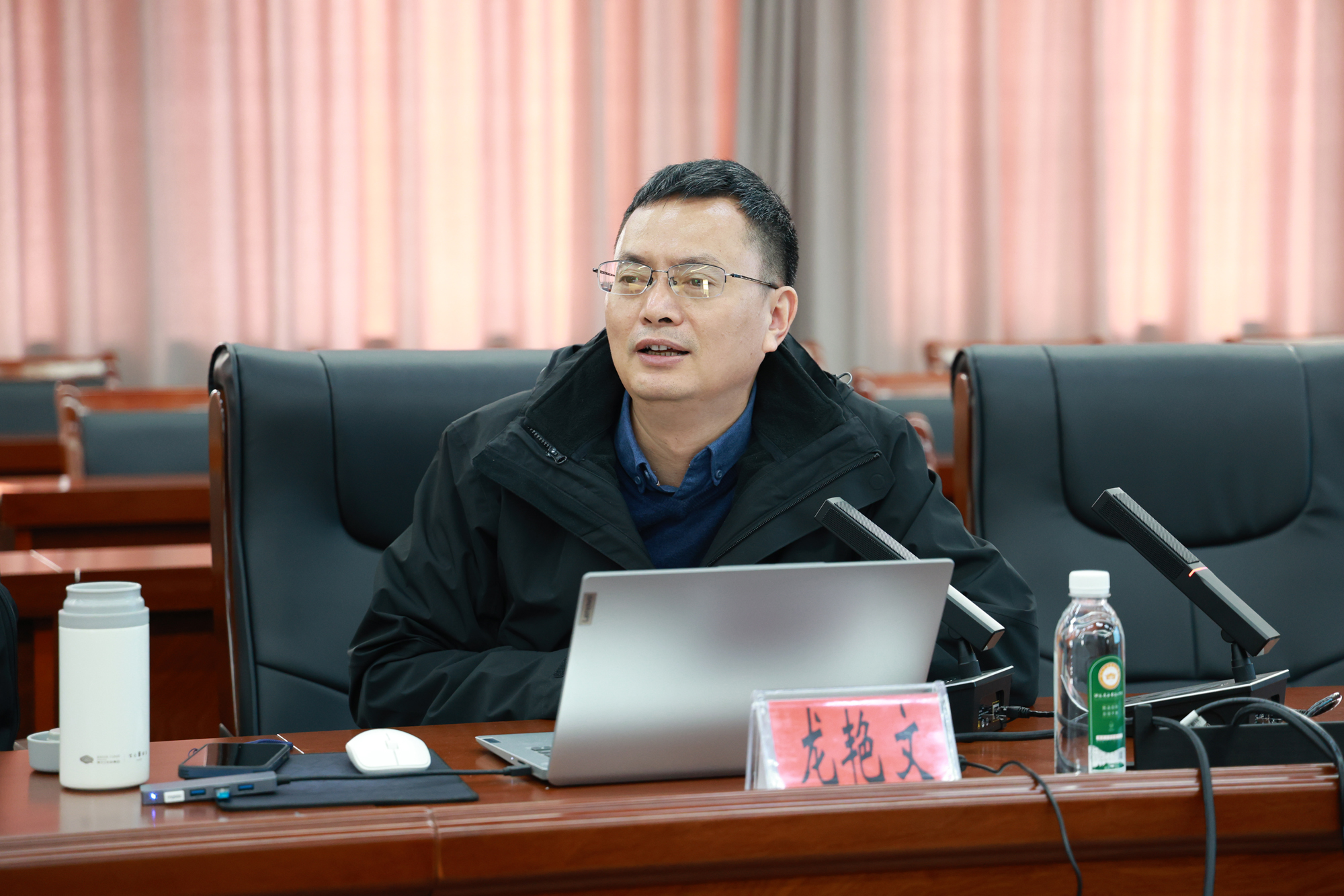 e8e3578b16e440c58b7555301a8b1406.jpg e8e3578b16e440c58b7555301a8b1406.jpg