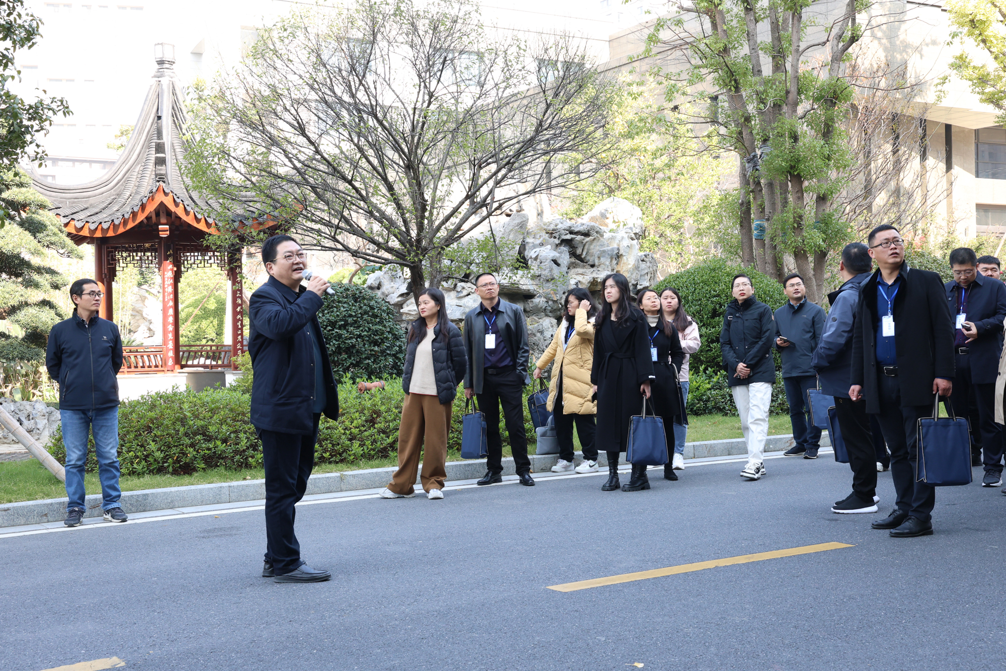 ed3ce83cebd44ad4bef3efda9733fe09.jpg ed3ce83cebd44ad4bef3efda9733fe09.jpg