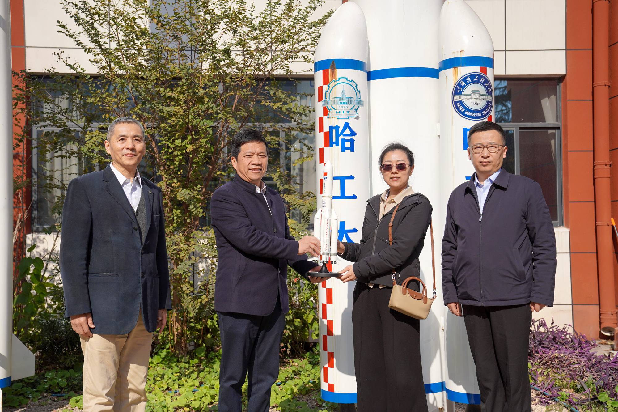 865e98dd6bab45f6a1a26f19aad9fe70.jpg 865e98dd6bab45f6a1a26f19aad9fe70.jpg