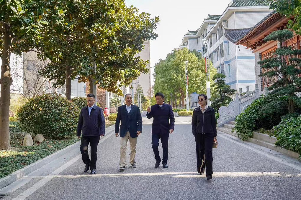 d6b0505317e045de861a75b0db823455.jpg d6b0505317e045de861a75b0db823455.jpg