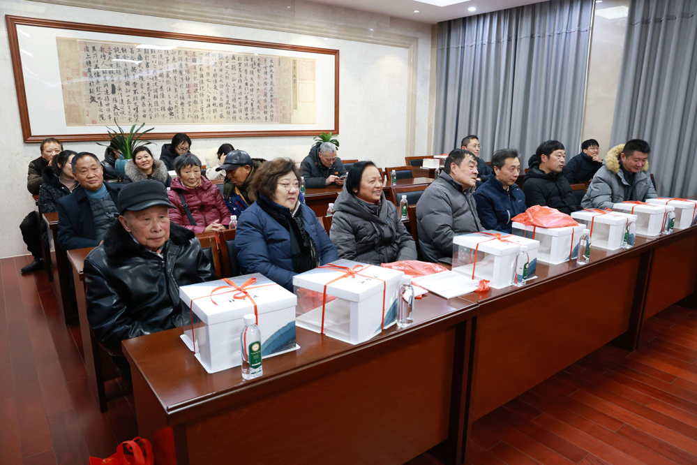 473ed47a8640469b96963fb9114aacd3.jpg 473ed47a8640469b96963fb9114aacd3.jpg